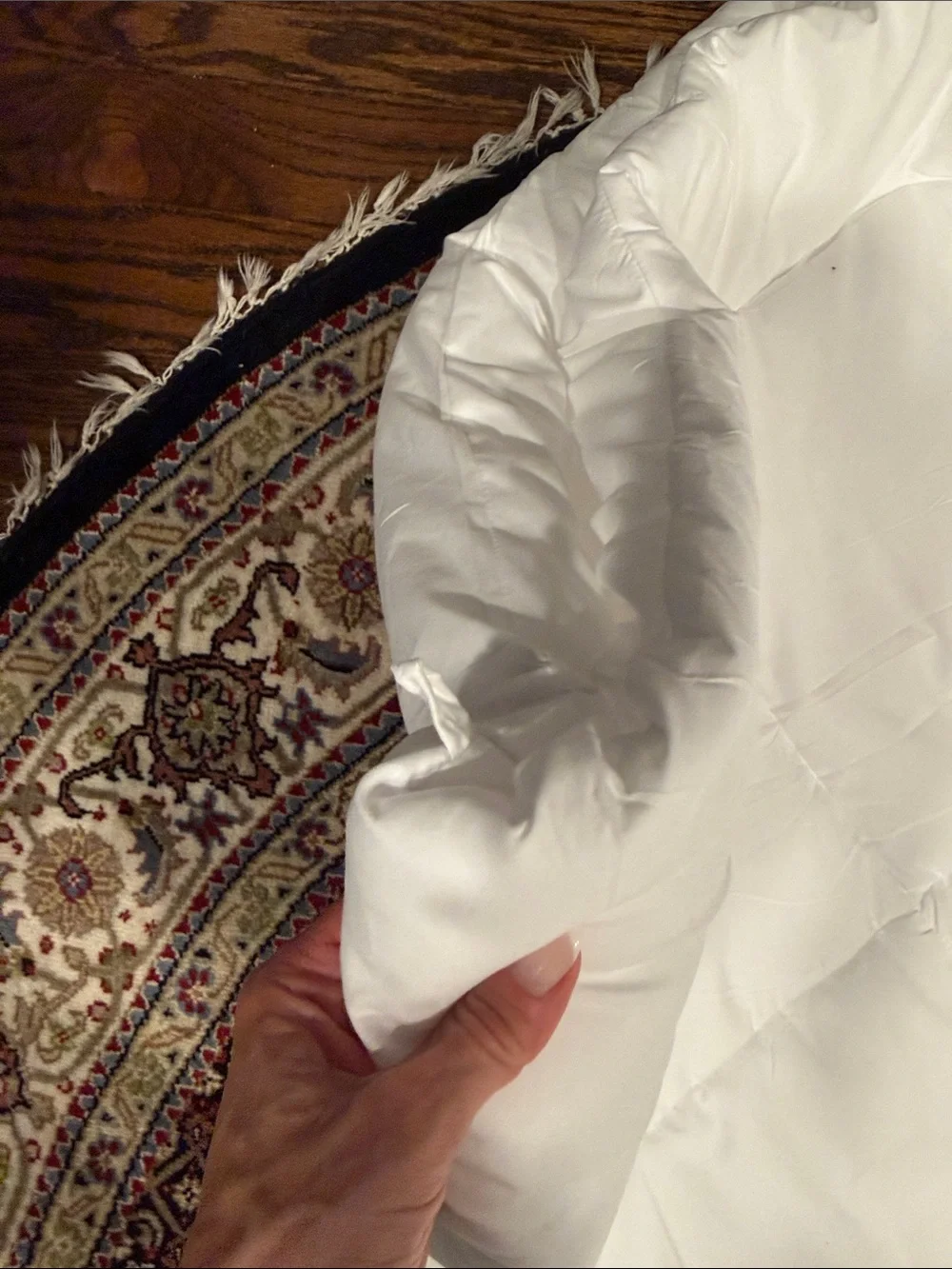 Plush White Comforter - Lightweight All-Season Comfort. Duvet insert